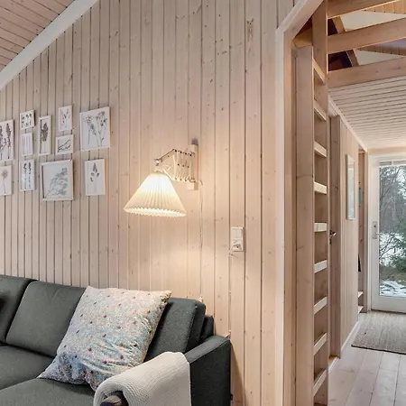 Vakantiehuis Three-bedroom In Jerup