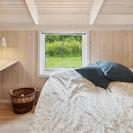 Semesterbostad Three-bedroom In Jerup