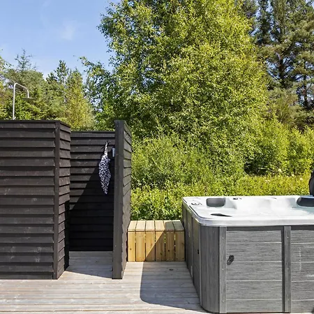 Three-bedroom In Jerup